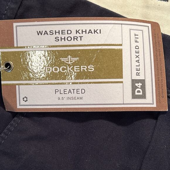NEW Dockers Pleated Relaxed Fit Navy Blue Shorts Washed Khaki Short NWT SIZE 48 - Picture 4 of 12